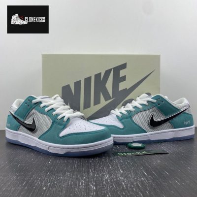 April Skateboards x Nike SB Dunk Low FD2562-400 36-475