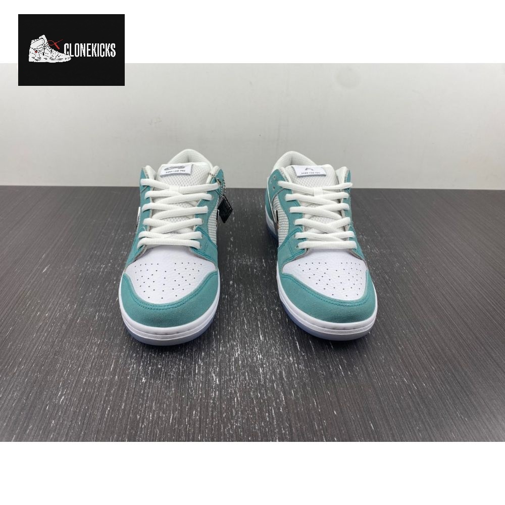 April Skateboards x Nike SB Dunk Low FD2562-400 36-475 - Image 4