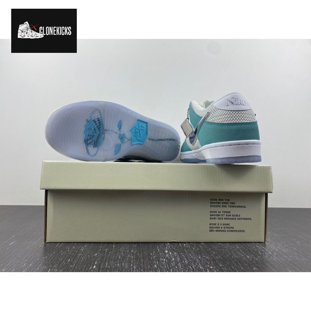 April Skateboards x Nike SB Dunk Low FD2562-400 36-475 - Image 7