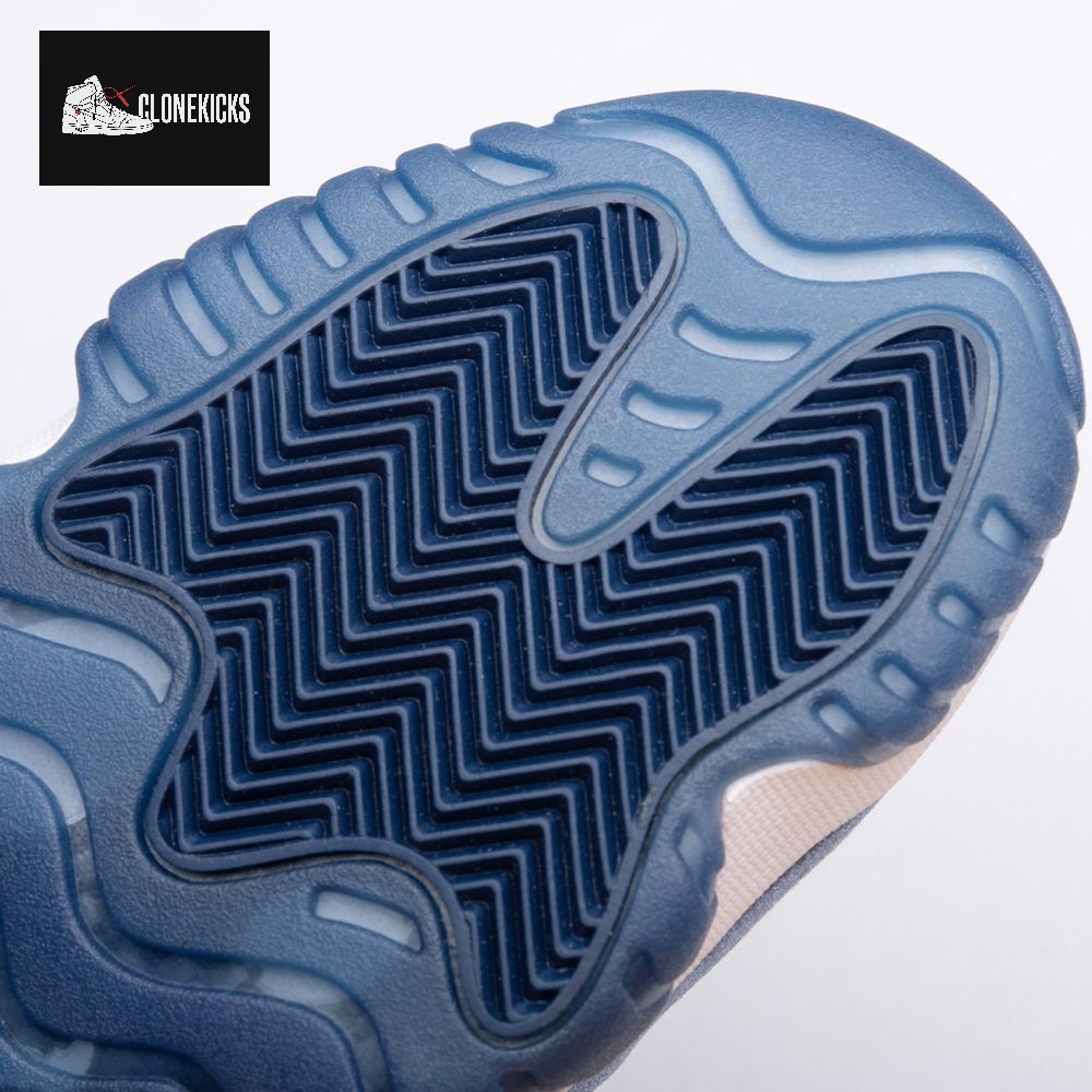 Jordan 11 Midnight Navy AR0715-441 Men's - Image 5