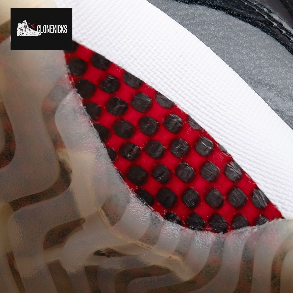 Jordan 11 Retro Low 72-10 AV2187-001 Men's - Image 2