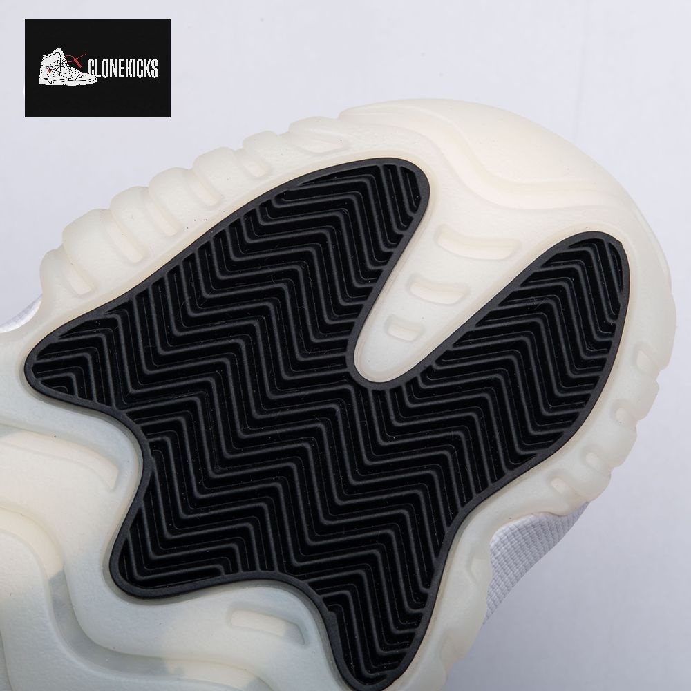 Jordan 11 Retro Low Snake Light Bone CD6846-002 Unisex - Image 5