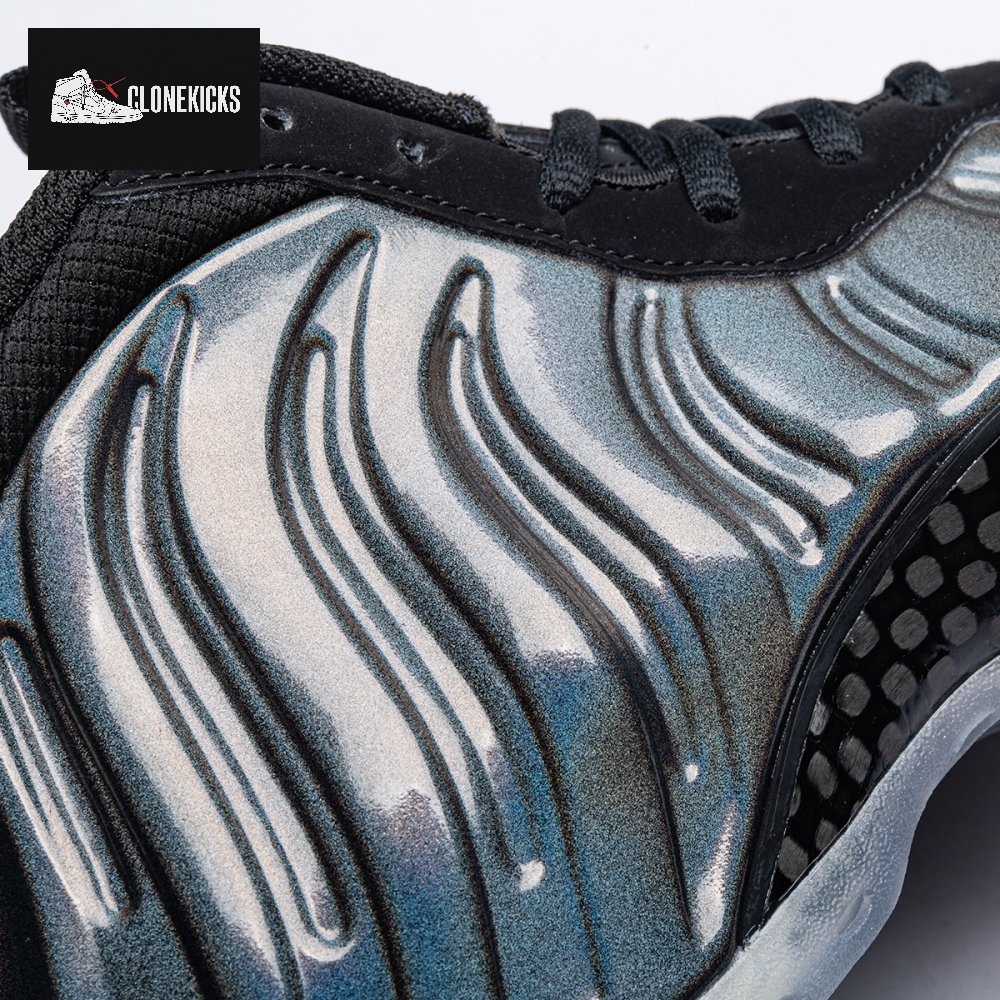Nike Air Foamposite One Hologram 314996-900 Unisex - Image 2