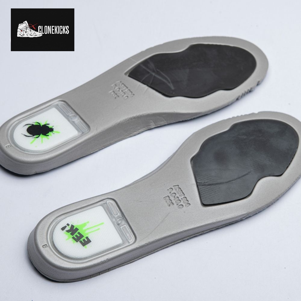 Nike SB Dunk Low Mummy DM0774 111 Unisex - Image 9