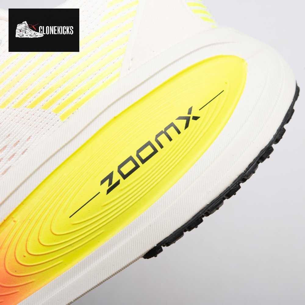 Nike Vomero 18 Phantom Light Wild Mango Volt HM6804-002 Unisex - Image 4