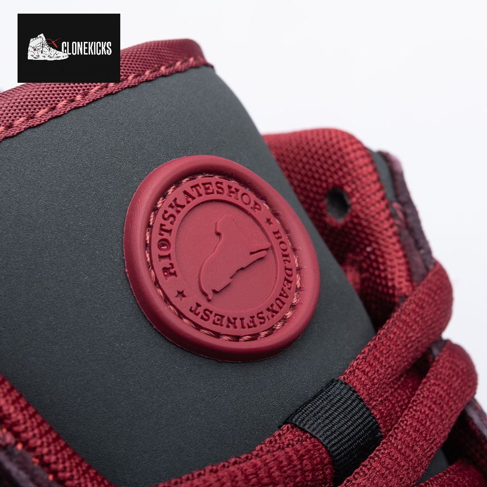 Riot Skateshop Nike SB Dunk Low FZ1289-200 Unisex - Image 2