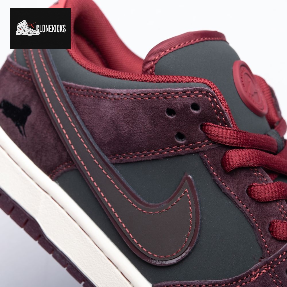 Riot Skateshop Nike SB Dunk Low FZ1289-200 Unisex - Image 5