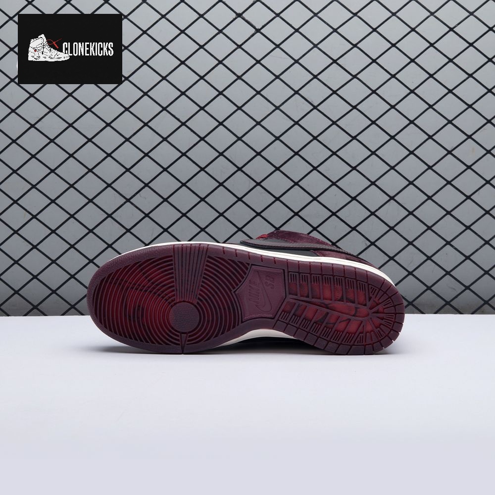 Riot Skateshop Nike SB Dunk Low FZ1289-200 Unisex - Image 11