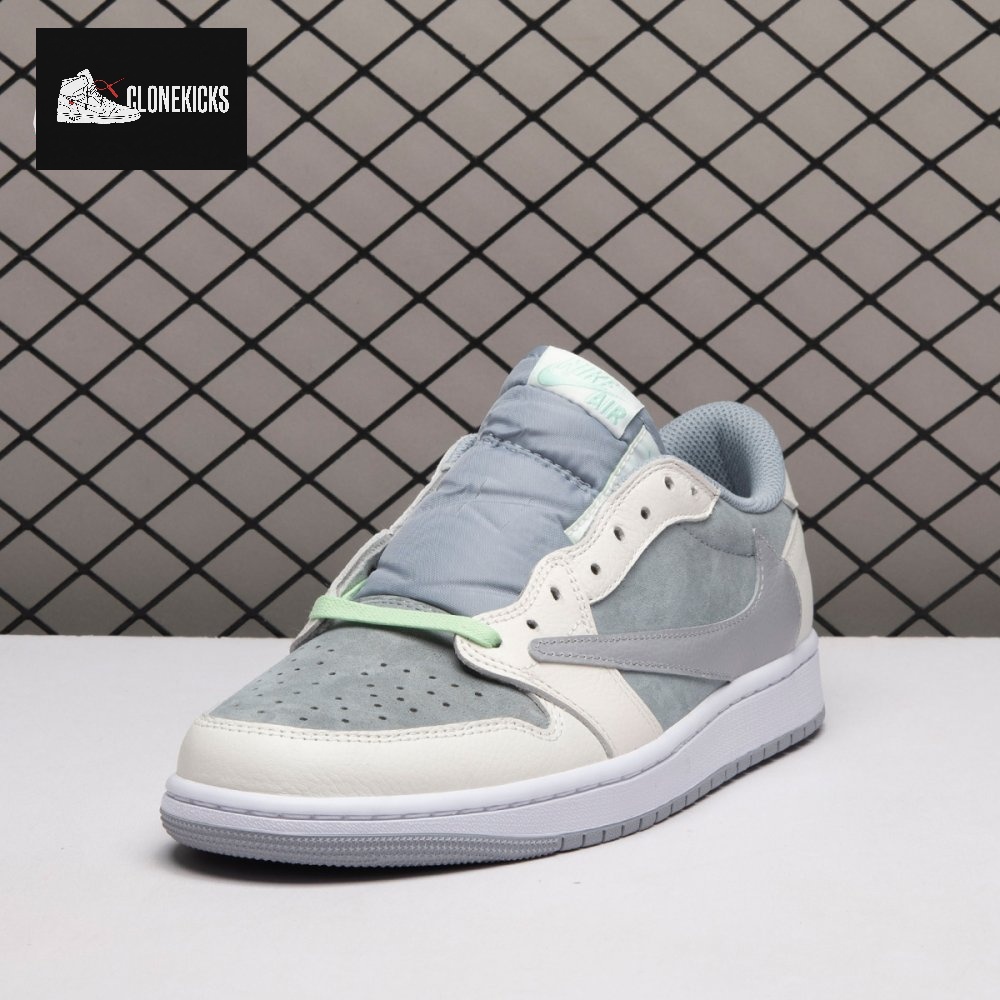 Travis Scott x Air Jordan 1 Low Men's - Image 8