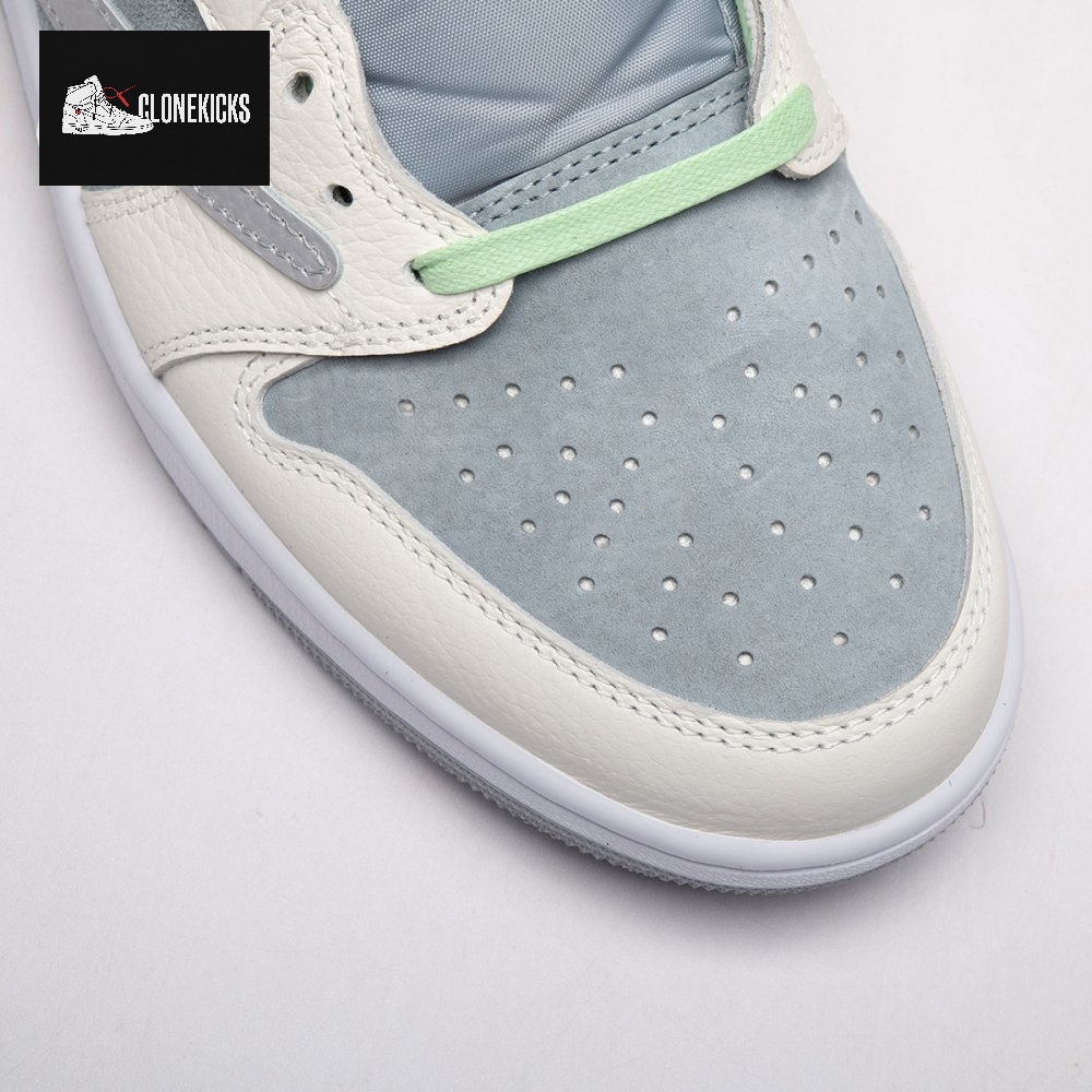 Travis Scott x Air Jordan 1 Low Men's - Image 14